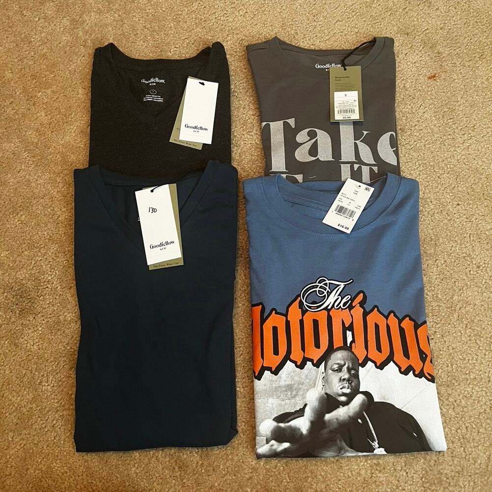 Men’s Shirts Small 4 Pcs Bundle NWT